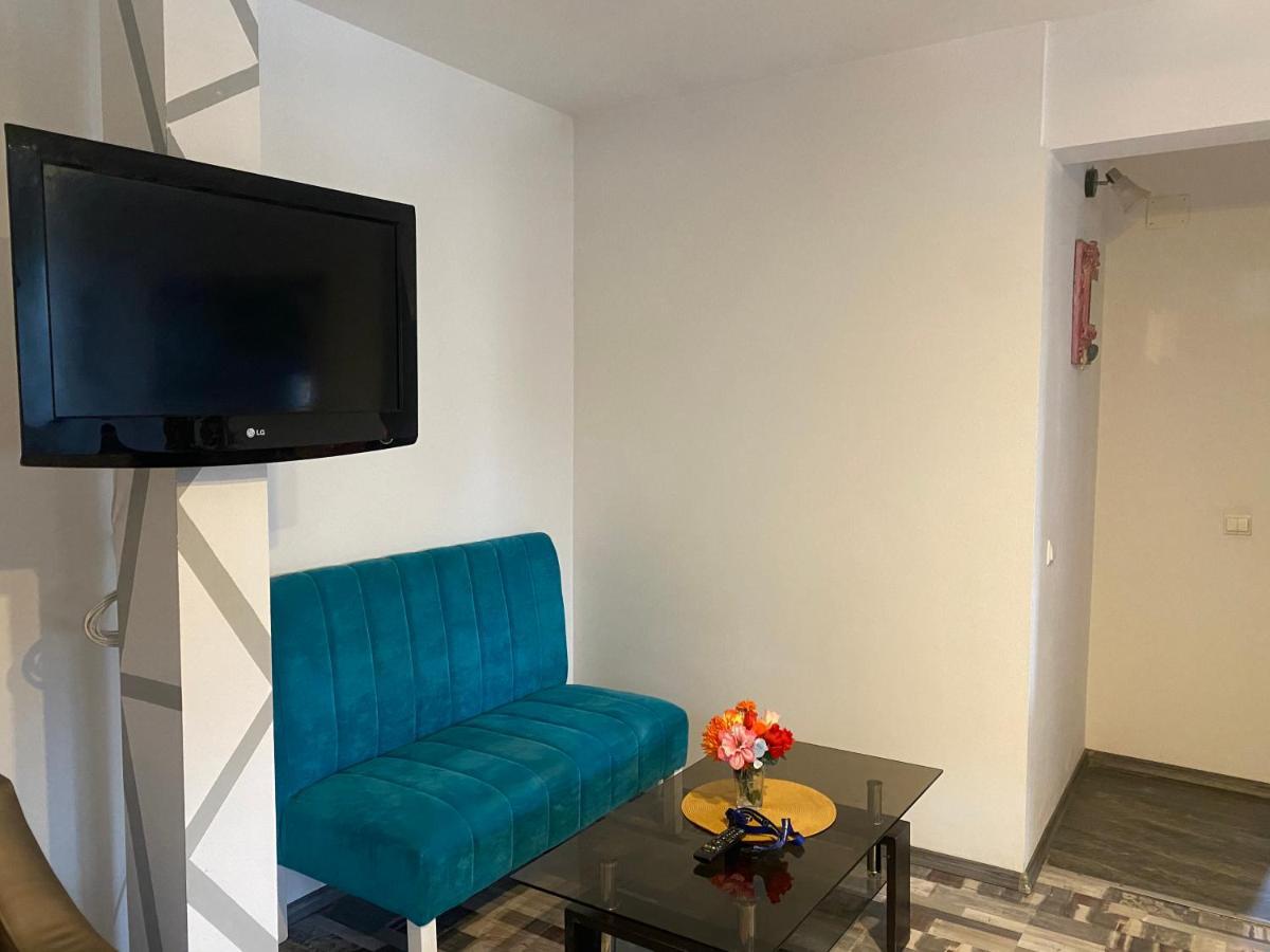 The Vintage - Wonderful Apartment In Best Location Craiova Extérieur photo