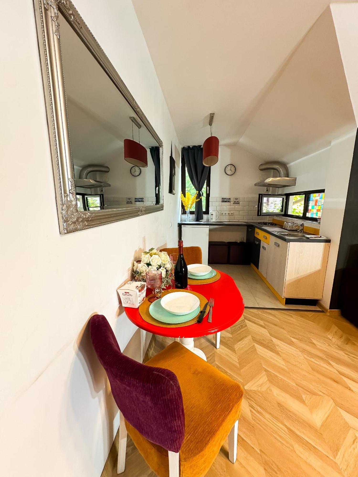 The Vintage - Wonderful Apartment In Best Location Craiova Extérieur photo