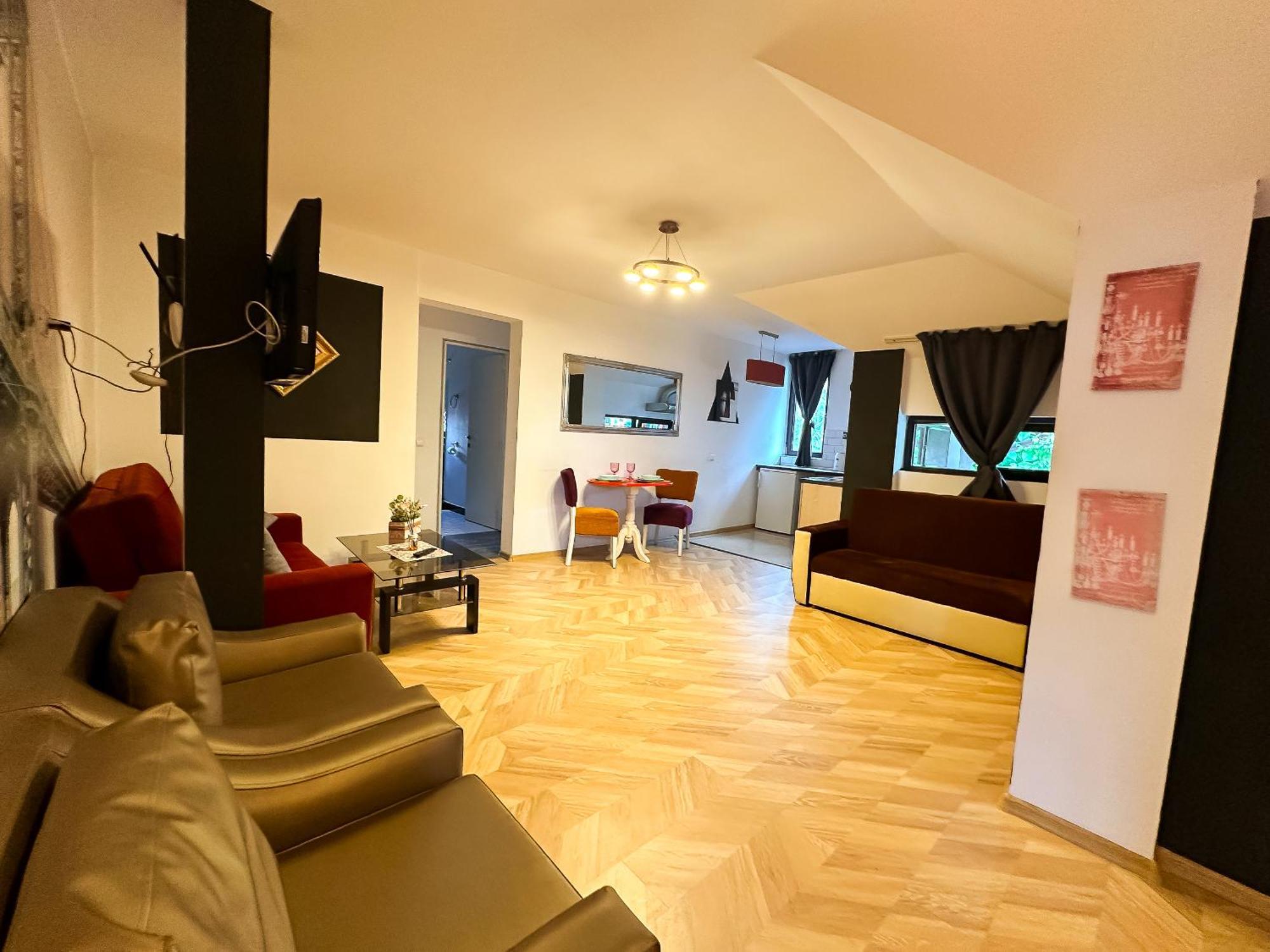 The Vintage - Wonderful Apartment In Best Location Craiova Extérieur photo